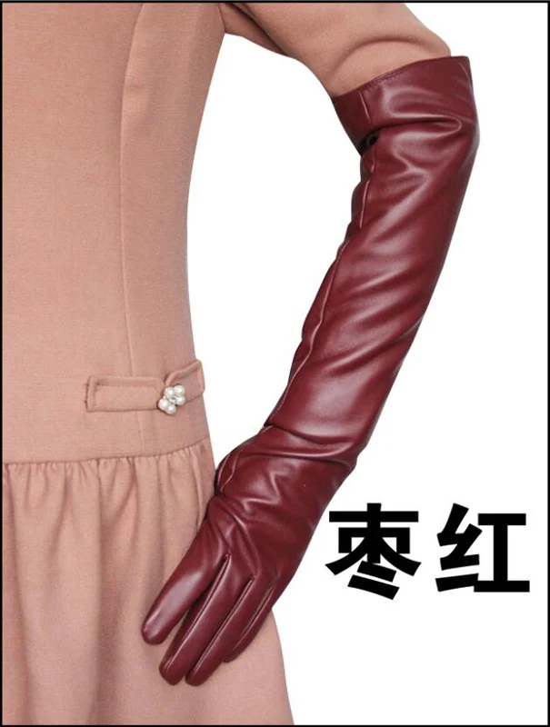 gants-en-cuir-rouges-stylés