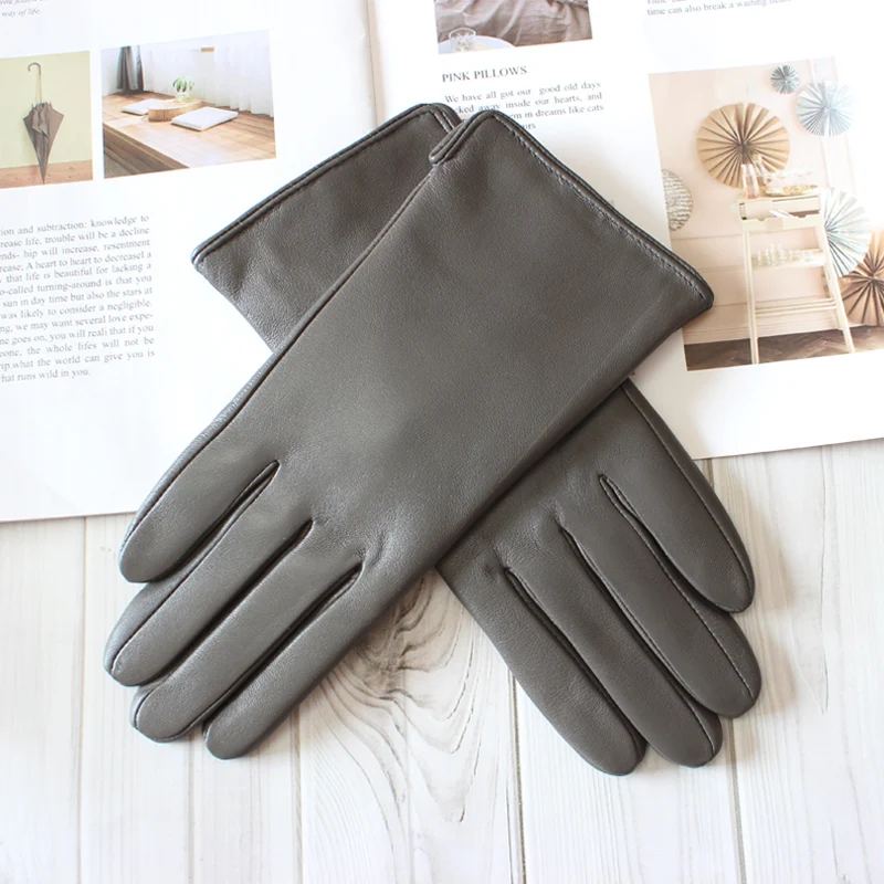 gants-en-cuir-noirs